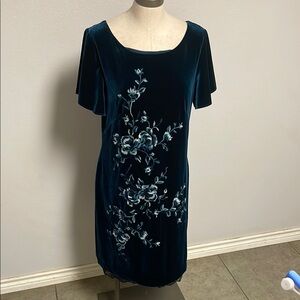 White House Black Market Blue Flutter Sleeve Sheath Dress